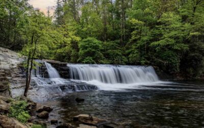 Your Guide to Waterfalls Near Hendersonville