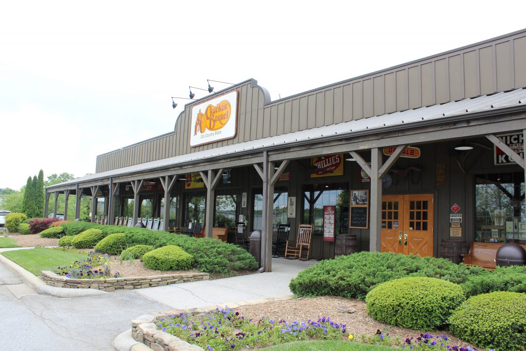 Cracker Barrel Old Country Store To Hendersonville, NC