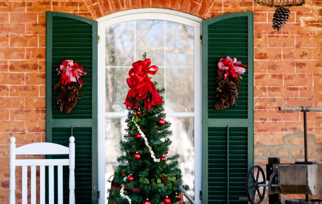 Candlelight Christmas Tours at Historic Johnson Farm