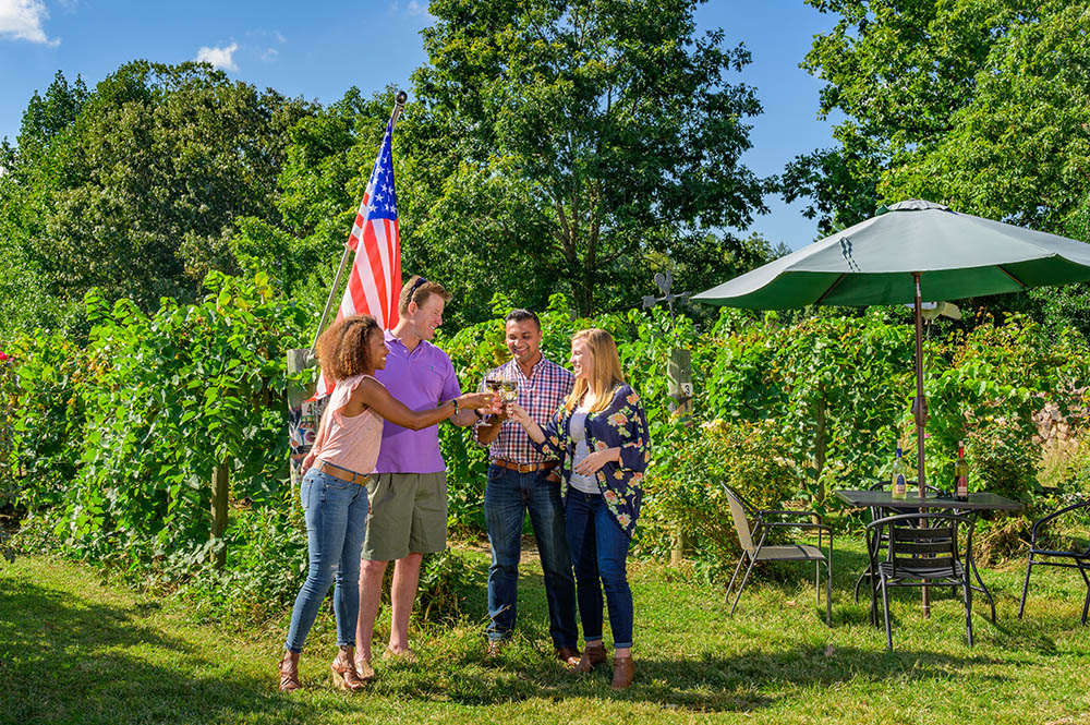 Saint-Paul-Mountain-Vineyard-Hendersonville Saint Paul Vineyard Winery Hendersonville NC near Asheville