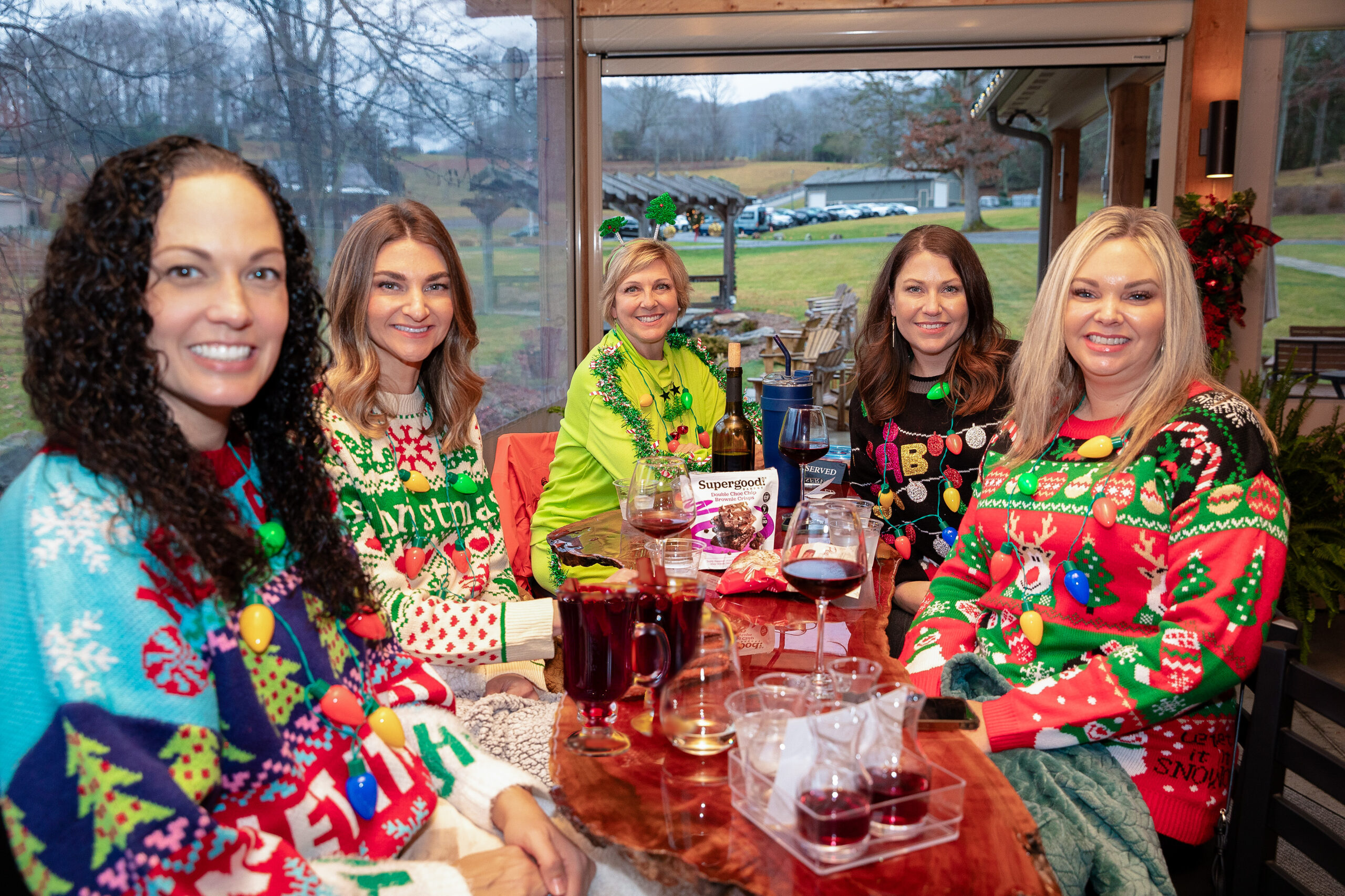 Souther Williams Vineyard – Sweater Wassail-1 (1)