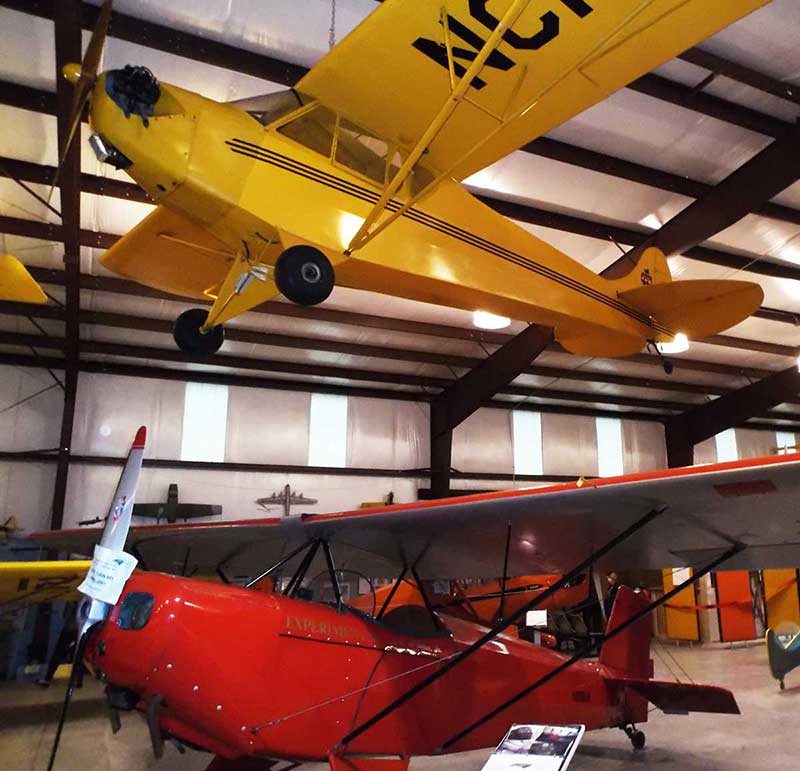 air museum, air plane rides, vintage airplanes