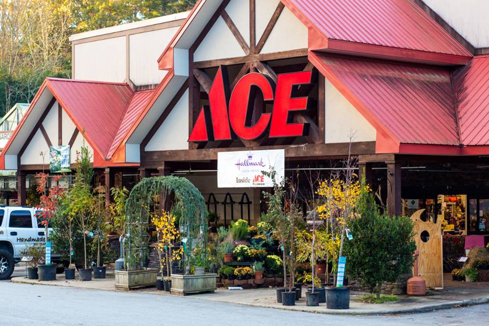 front of carolina ace hardware store