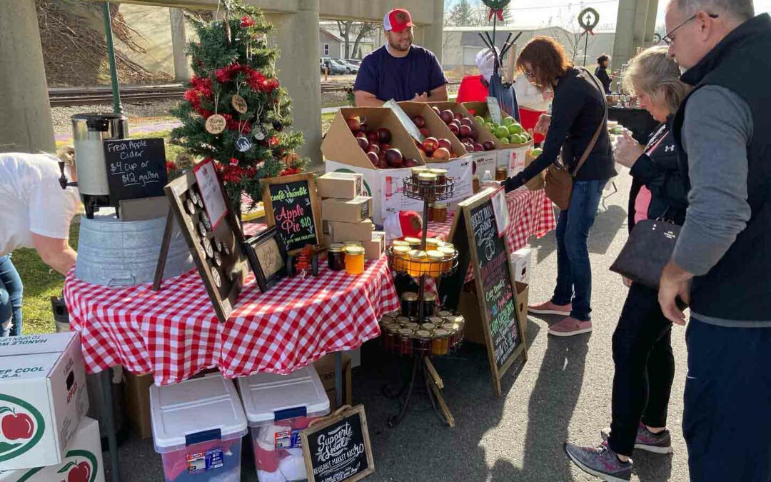 Hendersonville Farmers Market Holiday Market