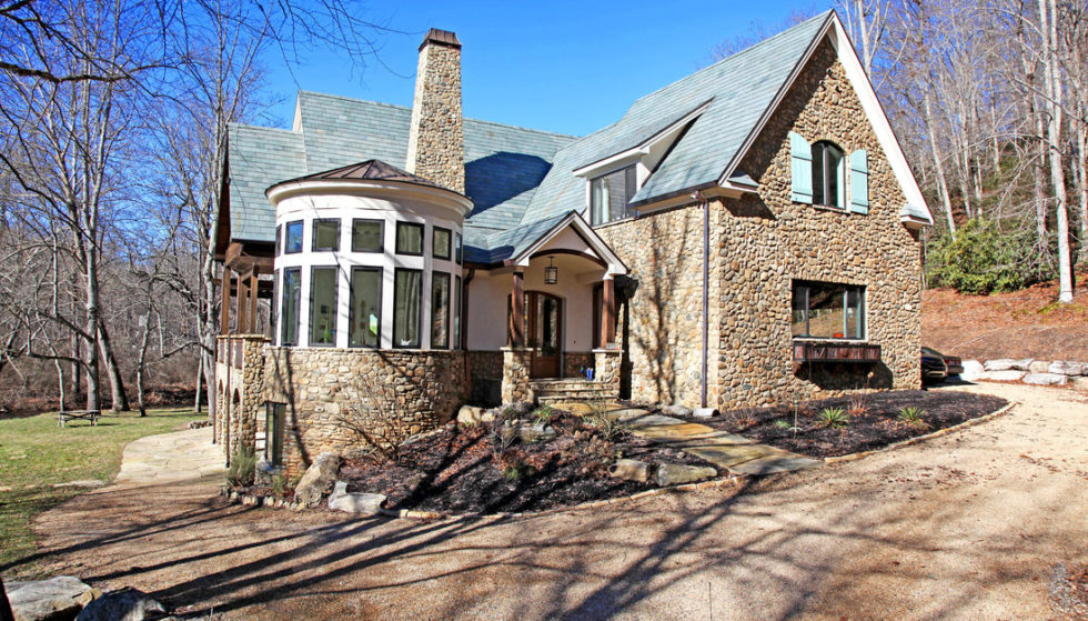 WNC Vacations Rentals To Hendersonville, NC