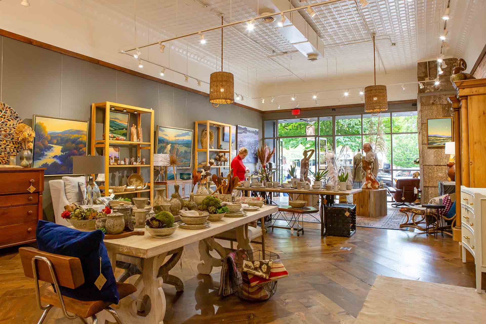 Woodlands Attire Art Welcome To Hendersonville NC